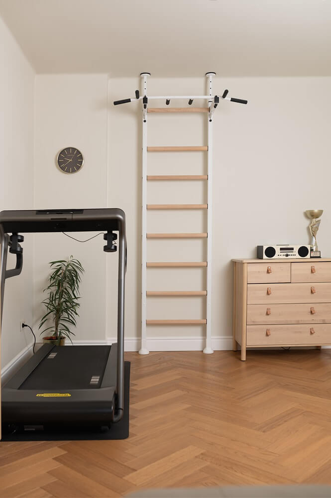 Sprossenwand zu Boden-Deckenmontage